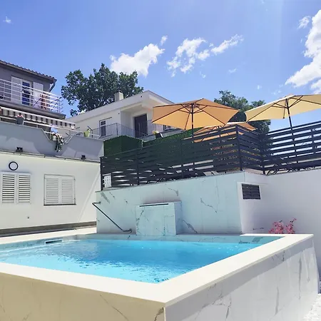 Rafael Appartement *
